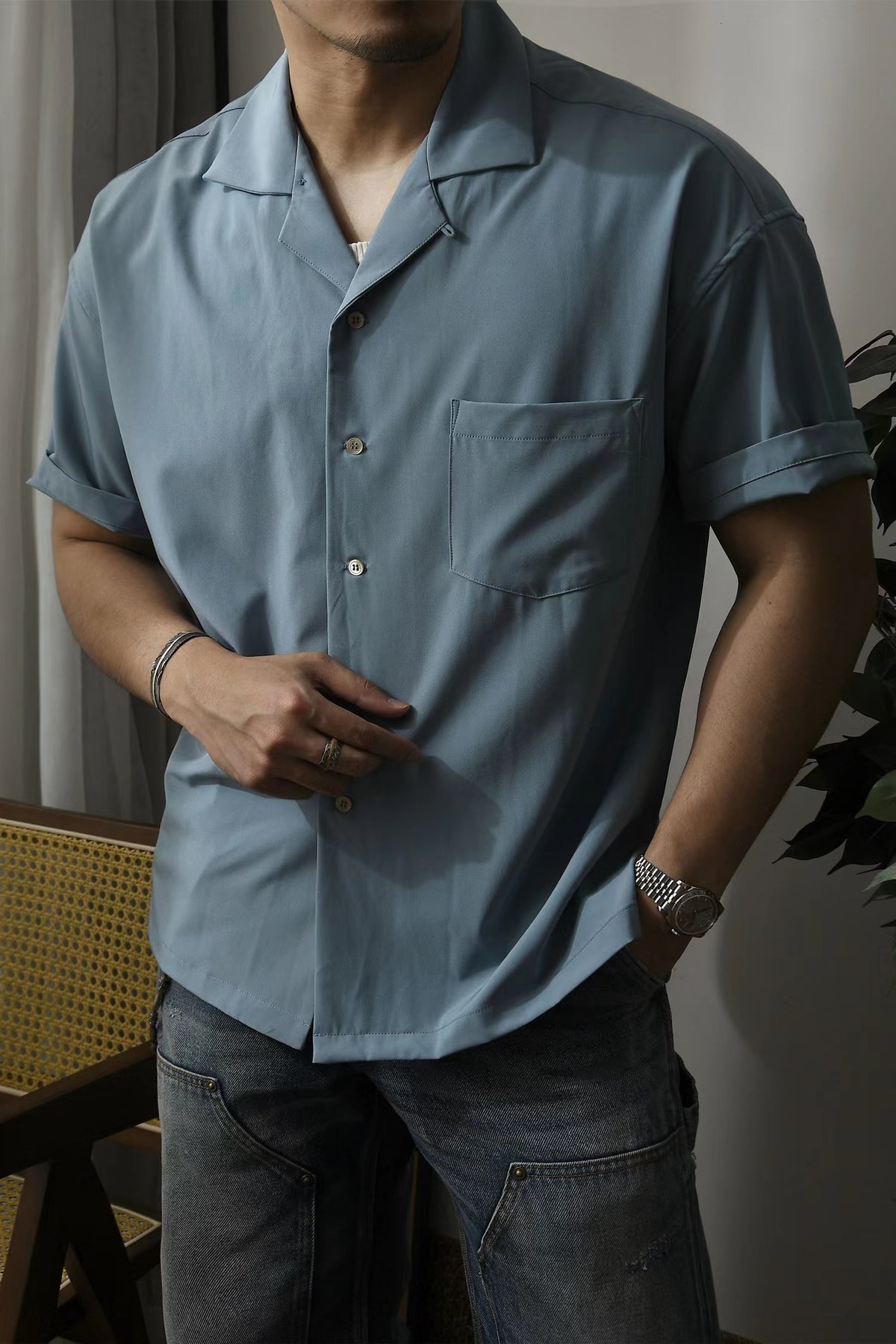 Chemise à col montant pour homme à manches courtes