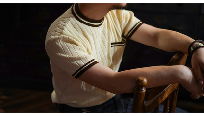 T-shirt en tricot pour homme à manches courtes des années 40