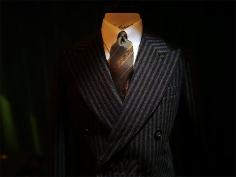 Men's Double-Breasted Tweed Blazer with Peak Lapel