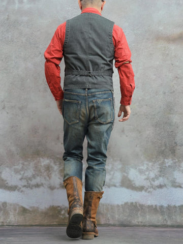Gilet à col en V en jacquard rayé pour homme