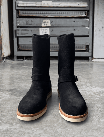Men's Roughout Engineer Boots 9013