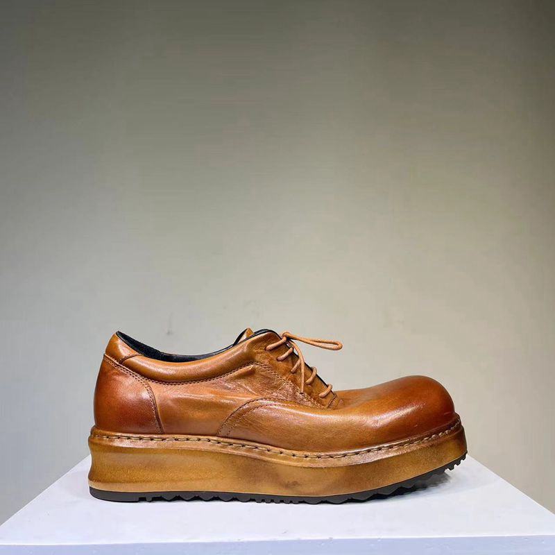 Chaussures en cuir à semelles épaisses et effet vieilli pour hommes