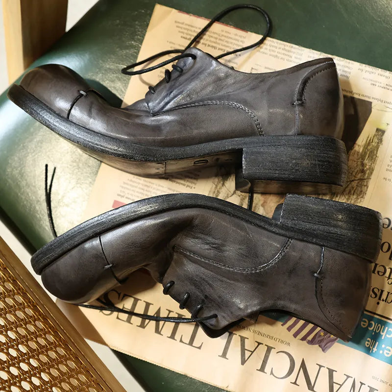 Chaussures Derby plissées en cuir vieilli pour hommes