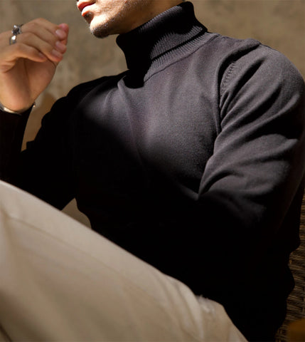 Pull col roulé uni pour homme